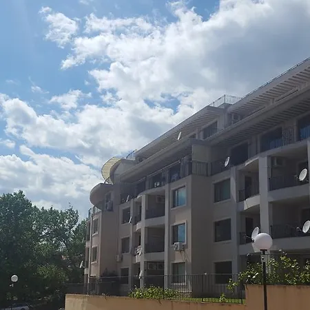 Apartment Elena Puerto Balchik